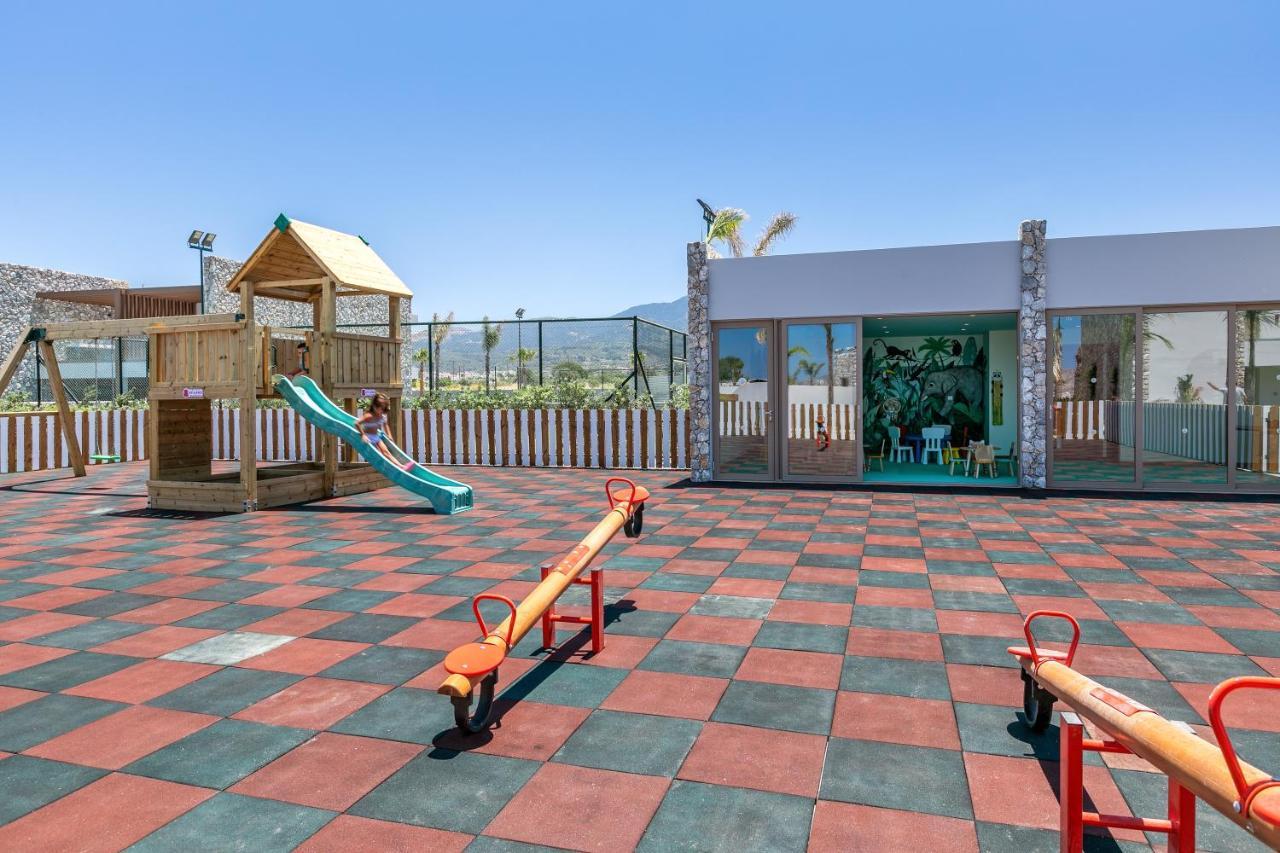 Utopia Blu Hotel Tigkaki  Luaran gambar
