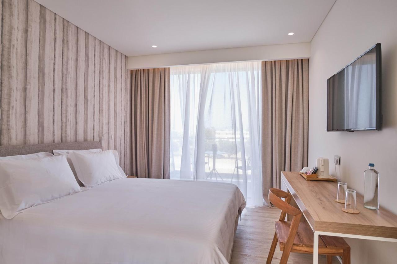 Utopia Blu Hotel Tigkaki  Luaran gambar