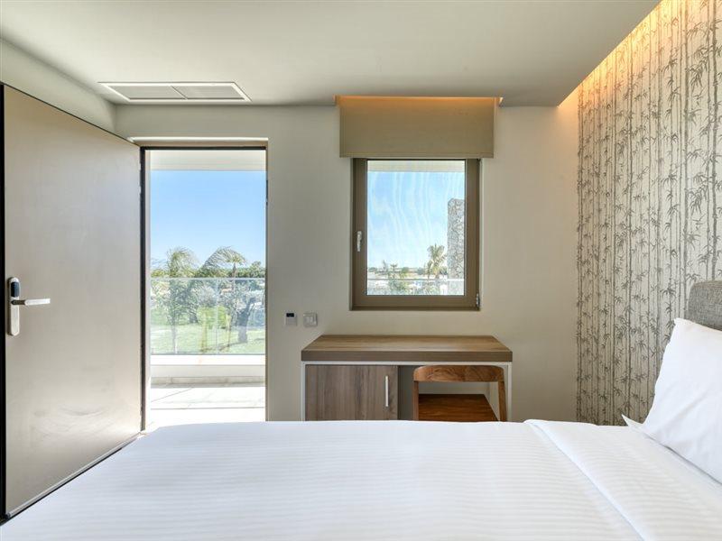 Utopia Blu Hotel Tigkaki  Luaran gambar