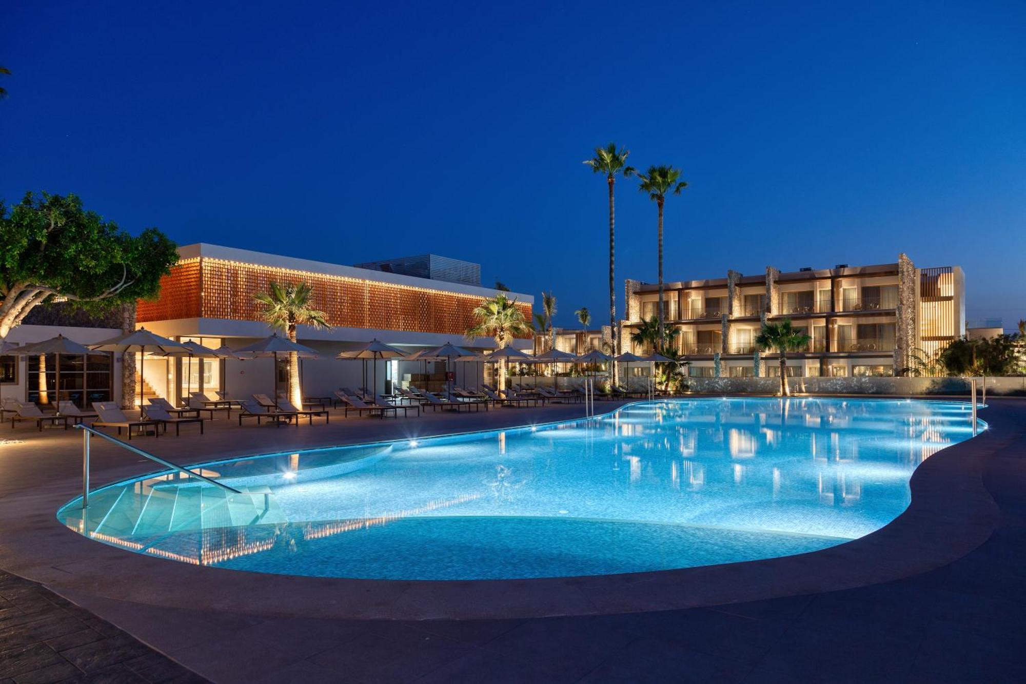 Utopia Blu Hotel Tigkaki  Luaran gambar